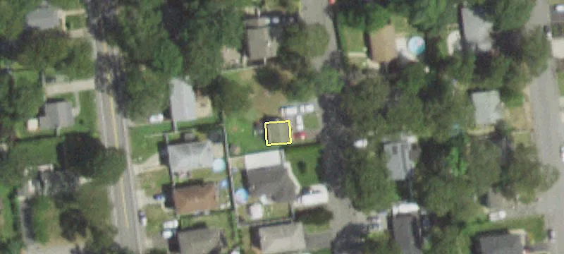 Land Lots in Lake Grove