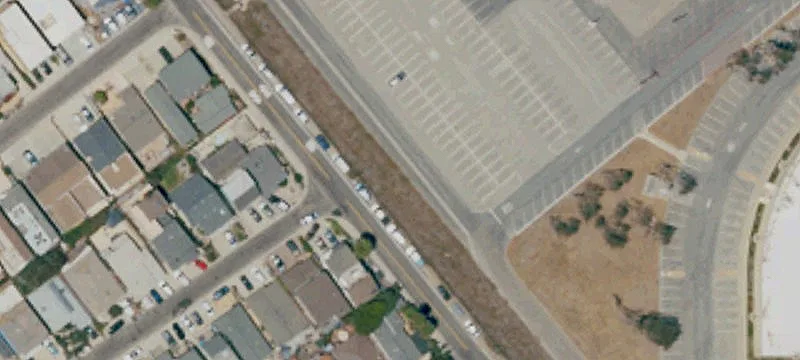 Commercial Building in Downtown Oxnard