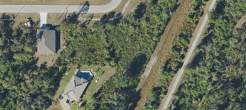 Oversized Lot Backing Pioneer Trail