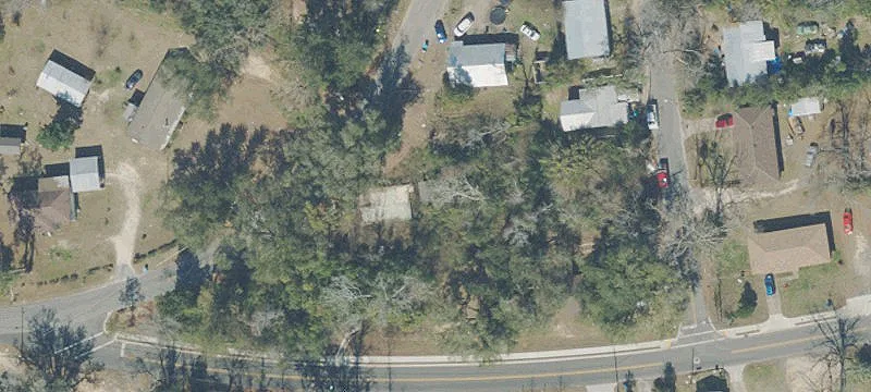 Residential Land in Marianna, FL