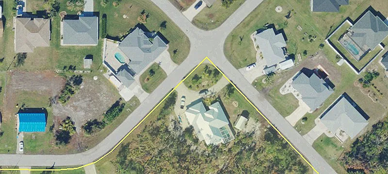 Commercial Lot in Growing Englewood