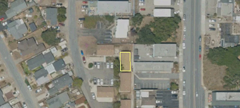 Commercial Land in Business District