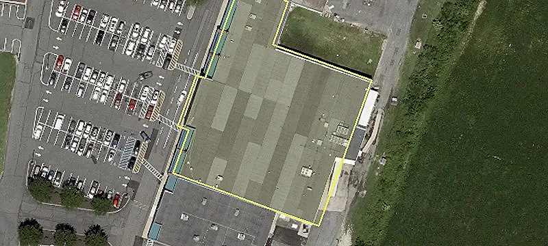 Harrington Midway Shopping Center Space