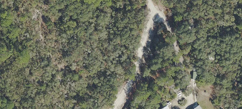 Land in Paradise Lakes