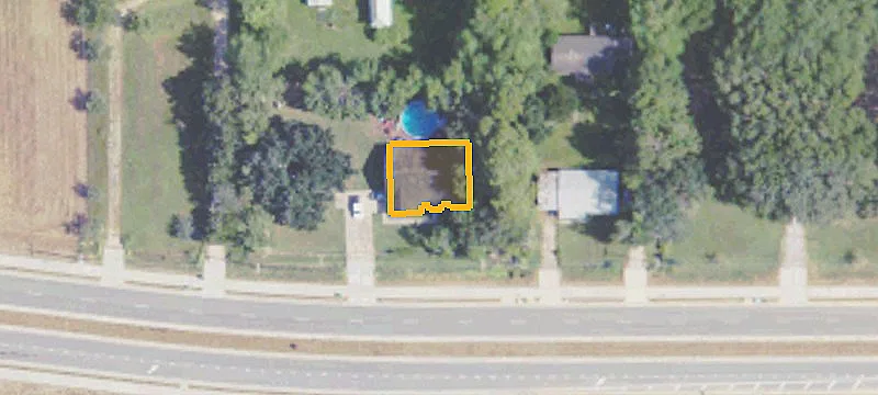 Commercial Land Near Promenade
