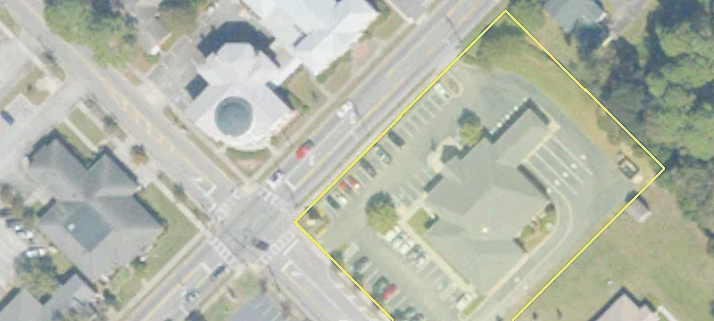 Commercial Lot on East Dykes