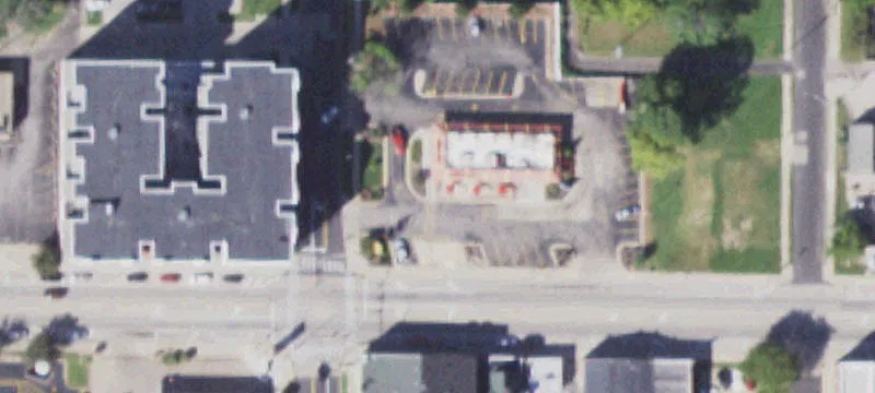 Retail Building in Prime Location