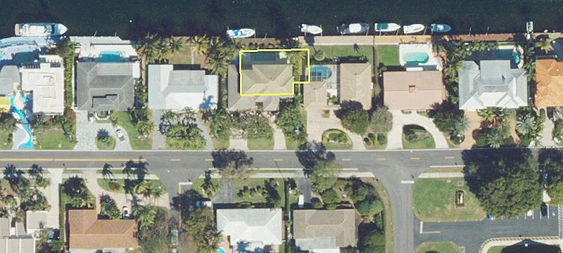 Retail Space in Lighthouse Point