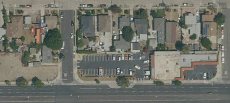 Spacious Mobile Home in Santa Ana