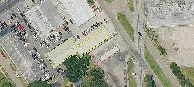Retail Space Available For Lease