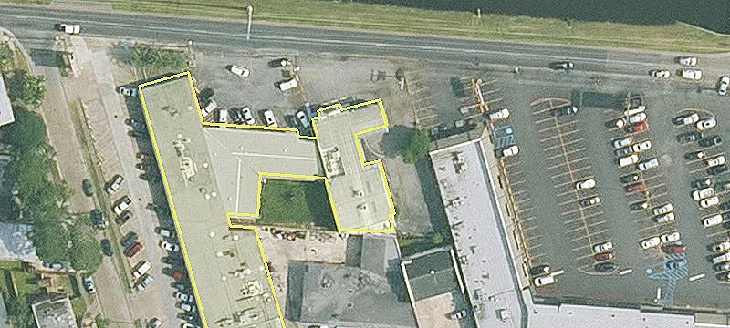 Retail Space on Esplanade Avenue