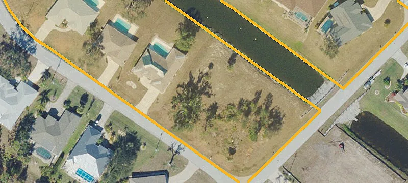 Waterfront Lot in Rotonda West