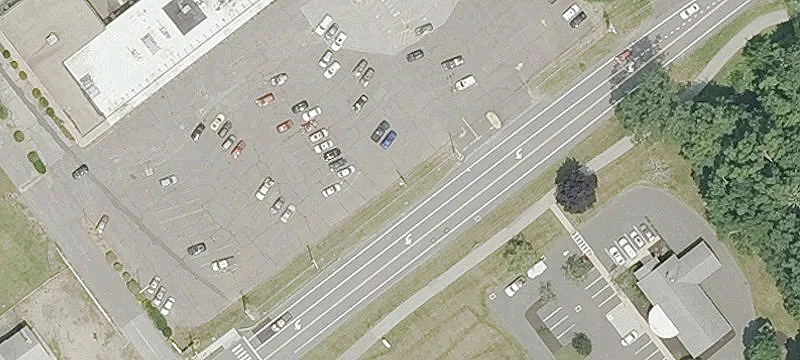 Retail Property Near UConn Tech