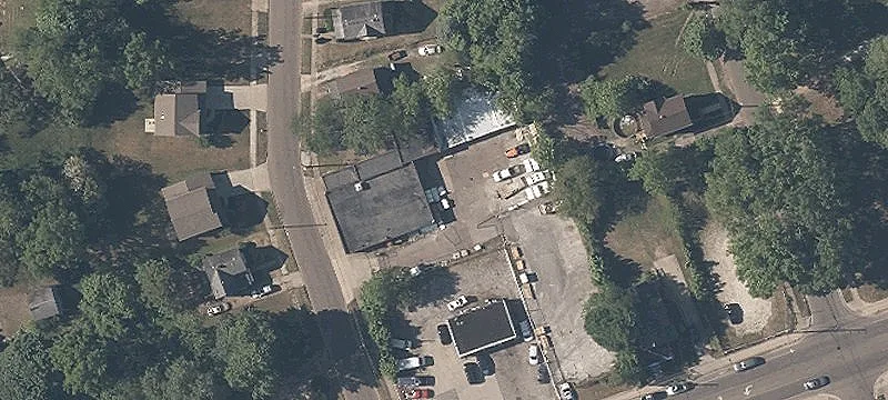 Warehouse with Office and Parking