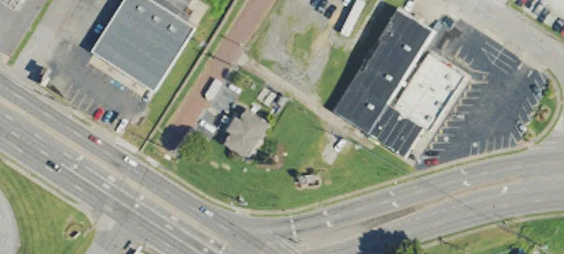 High-Traffic Office Building For Sale