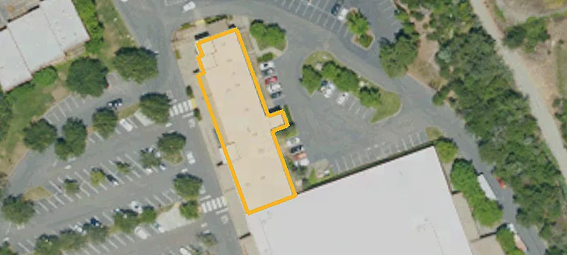 Raley's Anchored Shopping Center Space