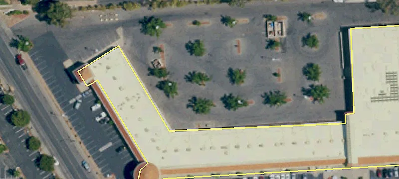 Retail Space in Pacific Plaza