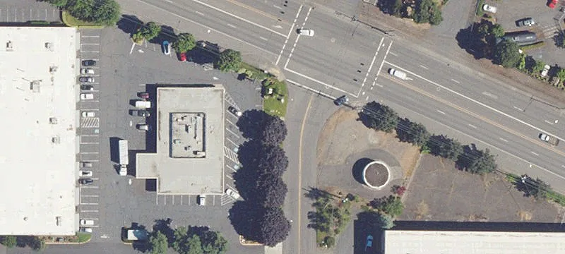 Restaurant Space in Northwest Corporate Park