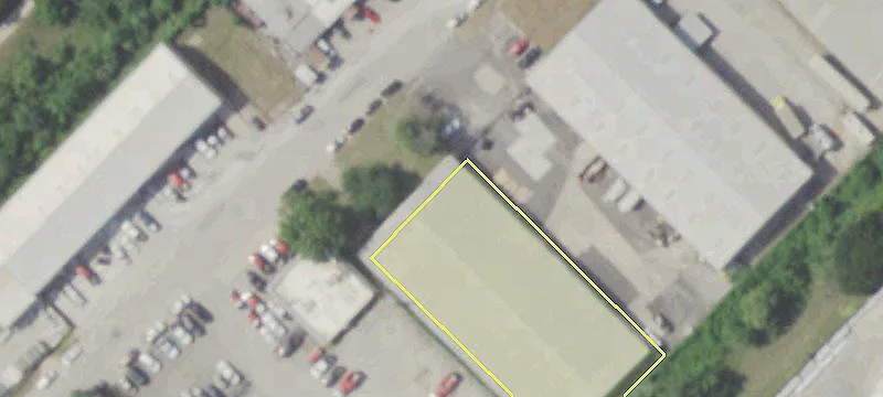 Warehouse with Excellent Road Access