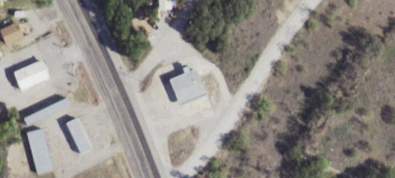Versatile Commercial Property Near Lake