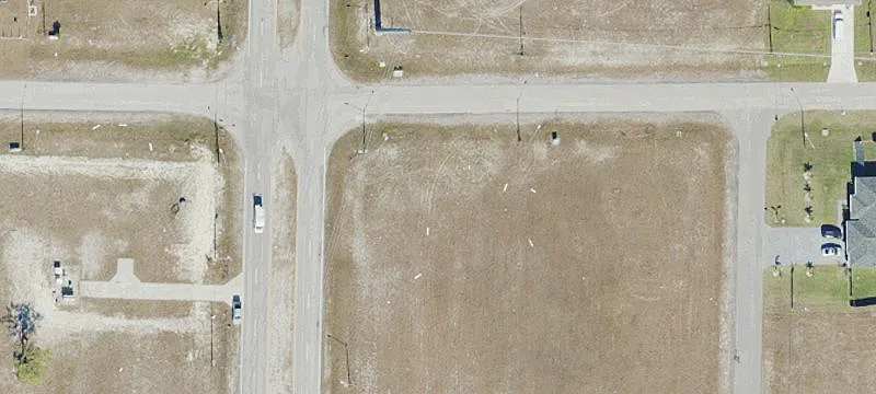 Commercial Land in Cape Coral