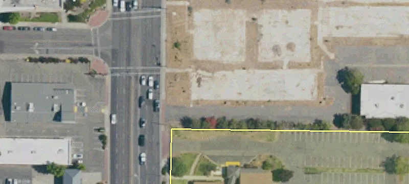 Land with Drive Thru Potential