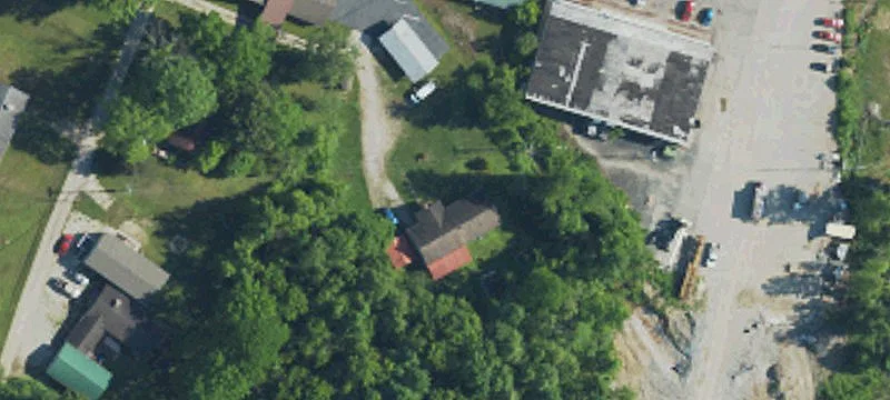 Versatile Commercial Building in Clay City