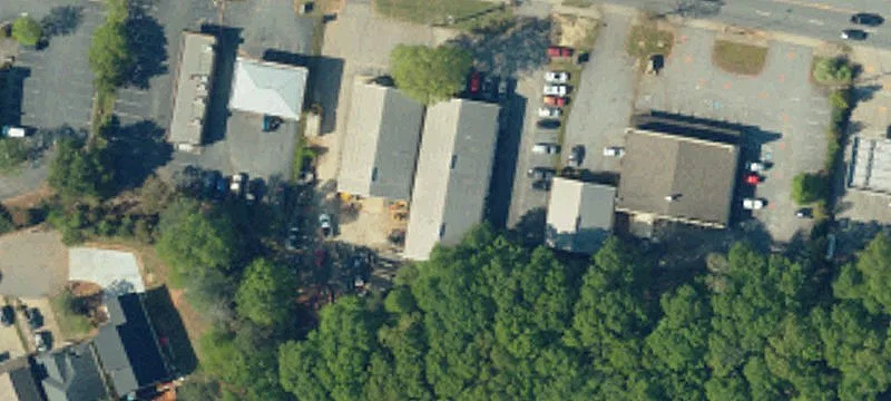Commercial Building on Highway 123