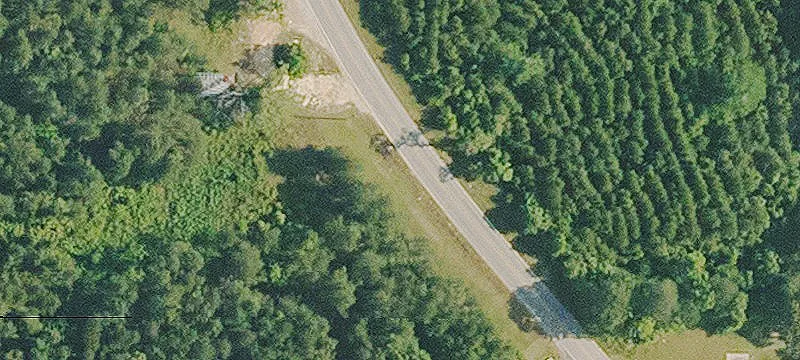 Updated Convenience Store with Extra Land