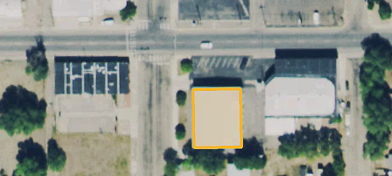 High-Visibility Commercial Building on Corner