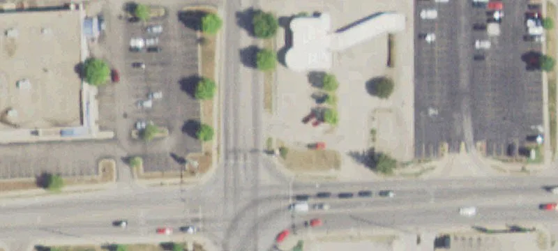 Commercial Building with Expansion Potential
