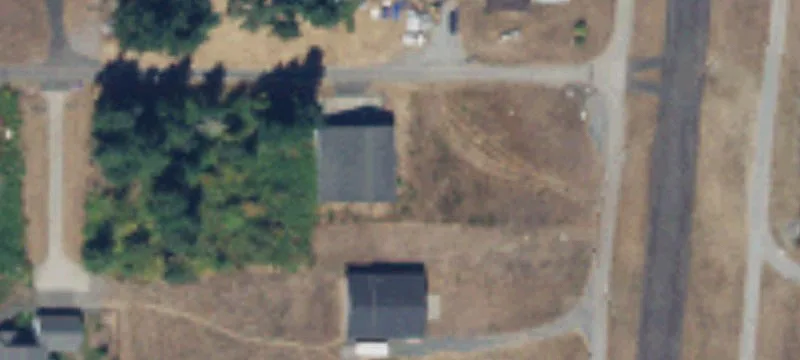 New Hangar with Buildable Lot