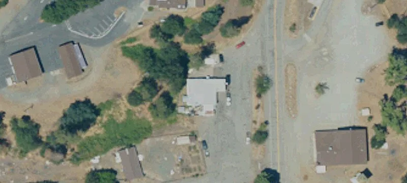 Profitable Country Market on Highway 299