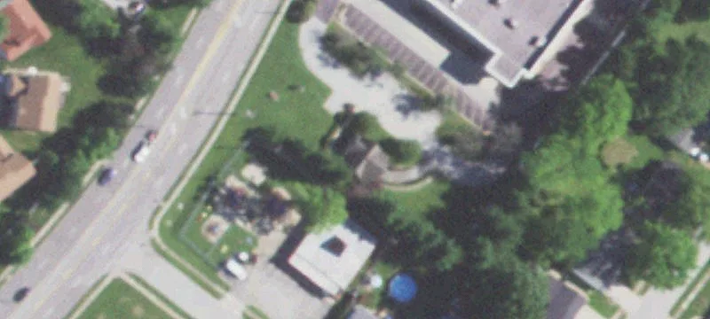 Florissant Office on High-Traffic Thoroughfare