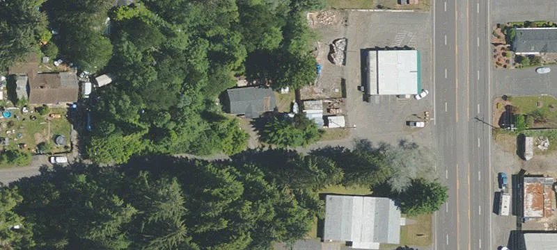 Highway 101 Frontage Commercial Building