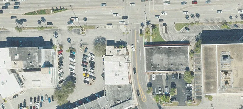 Office-Retail Space Near Shopping Center