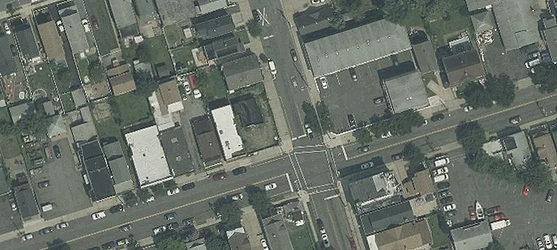 Corner Lot in High-Traffic Area