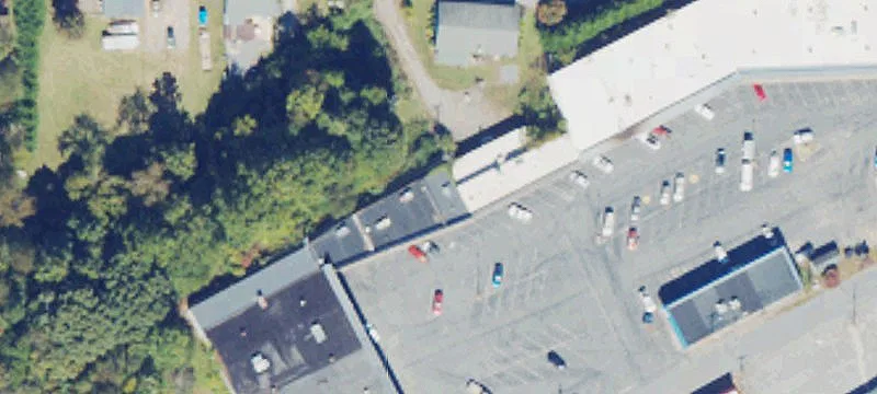 Retail Space in Fairway Center