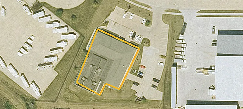 Hiawatha Warehouse/Flex Space For Lease