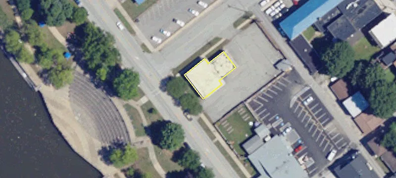 Retail Property with High Visibility