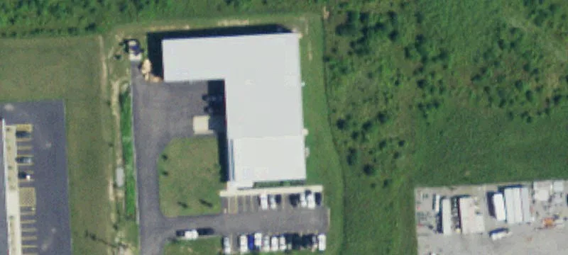 Newer Industrial/Commercial Building For Sale