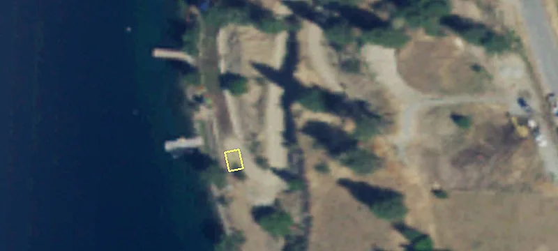 Land with Lake Chelan Views