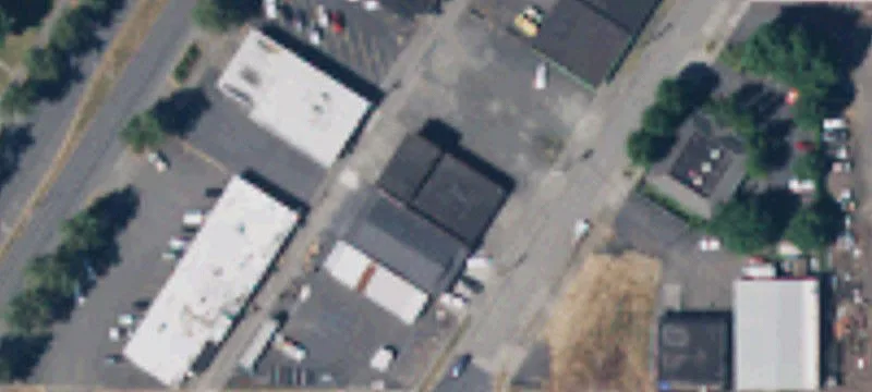 Versatile Mixed-Use Commercial/Industrial Property