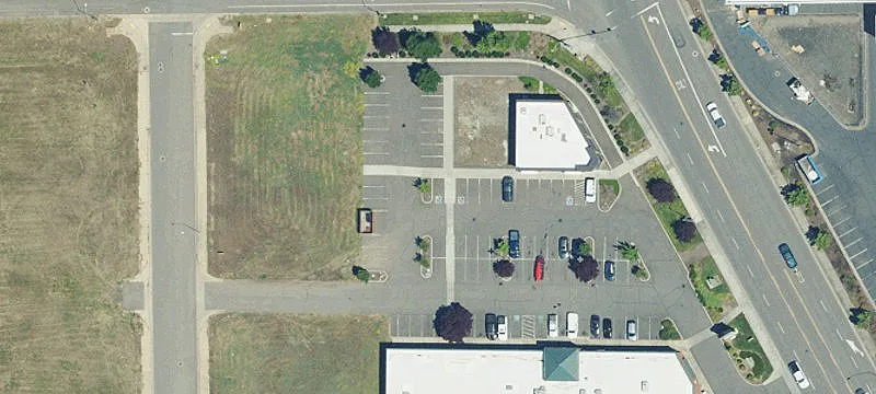 Commercial Lot Near Sportsman Warehouse