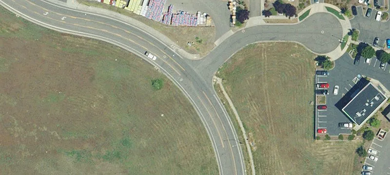 Commercial Lot on Crater Lake