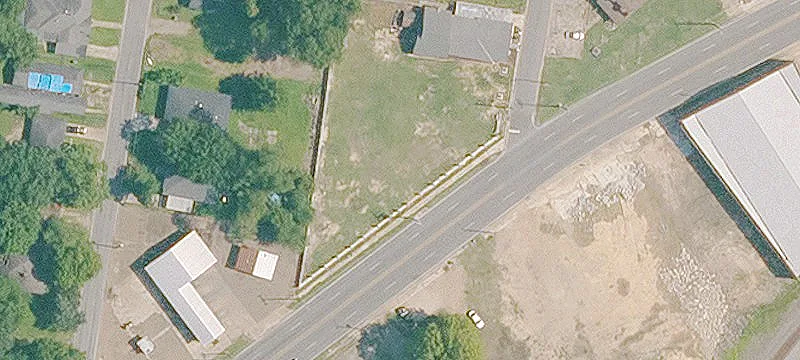 Commercial Lot Near High Traffic