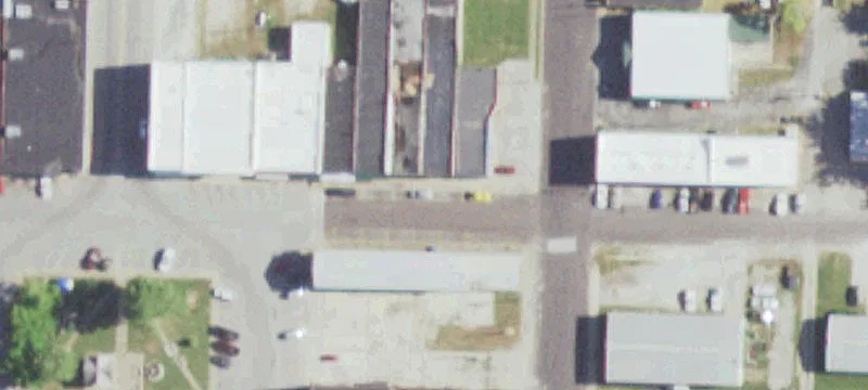 Versatile Commercial Space Near Town Square