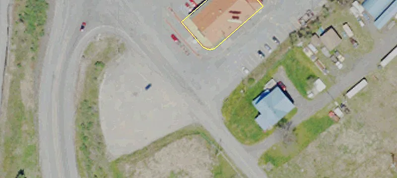 Commercial Building on 20+ Acres