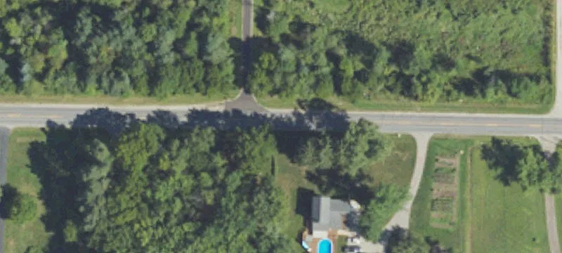Mixed-Use Industrial/Commercial Building For Sale