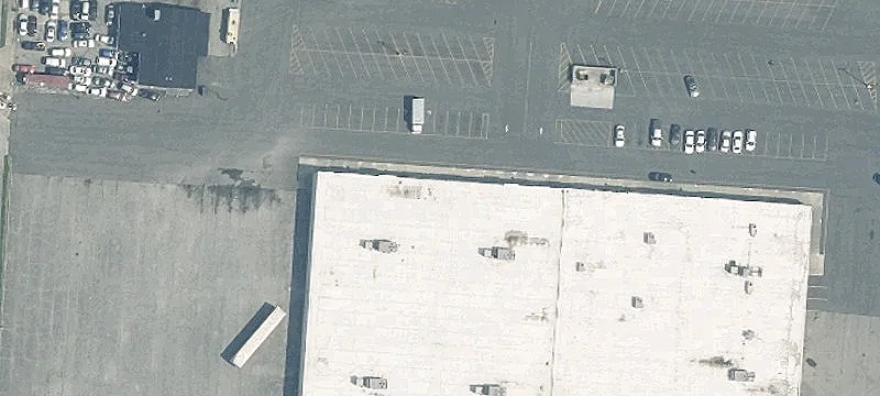 Retail Shopping Center with Outparcel